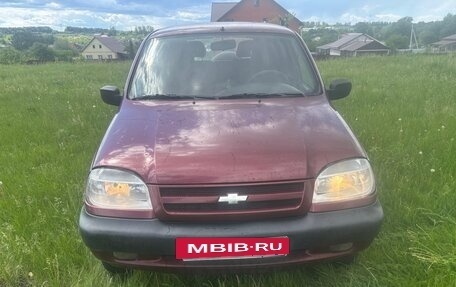 Chevrolet Niva I рестайлинг, 2003 год, 225 000 рублей, 2 фотография