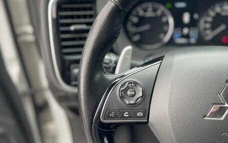 Mitsubishi Outlander III рестайлинг 3, 2017 год, 1 999 000 рублей, 17 фотография