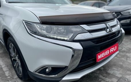 Mitsubishi Outlander III рестайлинг 3, 2017 год, 1 999 000 рублей, 7 фотография