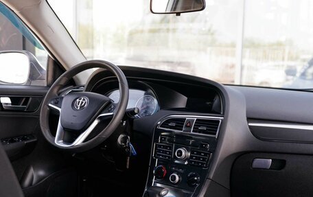Brilliance V5 I рестайлинг, 2014 год, 810 000 рублей, 10 фотография