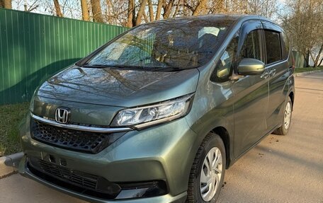 Honda Freed II, 2021 год, 1 380 000 рублей, 3 фотография