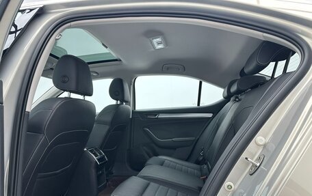 Skoda Superb III рестайлинг, 2022 год, 1 700 000 рублей, 8 фотография