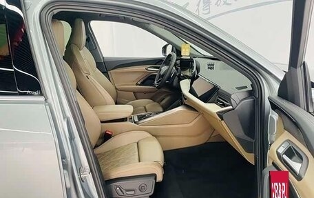 Audi Q5, 2025 год, 9 фотография
