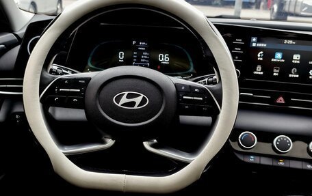 Hyundai Elantra, 2022 год, 1 284 000 рублей, 12 фотография