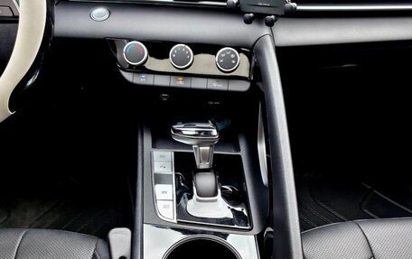 Hyundai Elantra, 2022 год, 1 284 000 рублей, 14 фотография