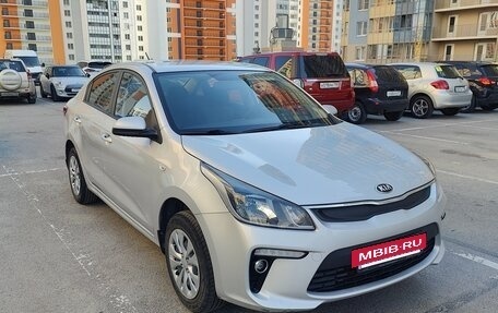 KIA Rio IV, 2017 год, 1 200 000 рублей, 2 фотография