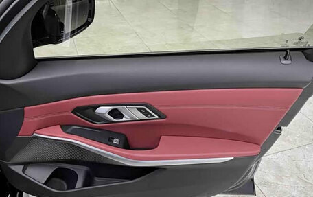 BMW 3 серия, 2022 год, 2 640 000 рублей, 15 фотография