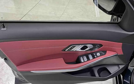 BMW 3 серия, 2022 год, 2 640 000 рублей, 14 фотография