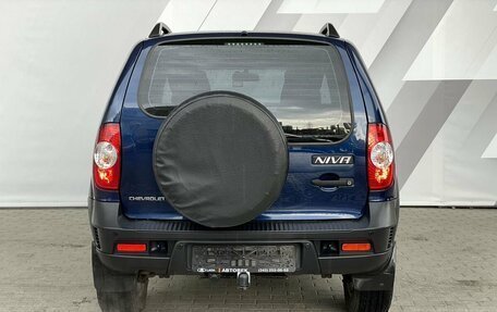 Chevrolet Niva I рестайлинг, 2018 год, 858 000 рублей, 8 фотография