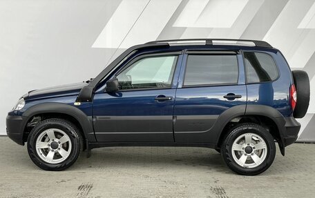 Chevrolet Niva I рестайлинг, 2018 год, 858 000 рублей, 11 фотография