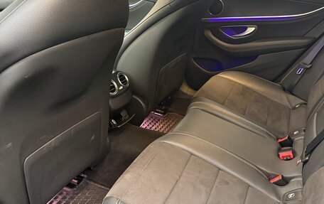 Mercedes-Benz E-Класс, 2021 год, 3 650 000 рублей, 13 фотография