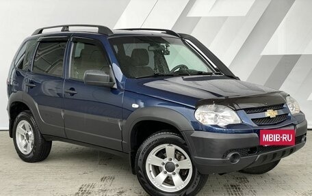 Chevrolet Niva I рестайлинг, 2018 год, 858 000 рублей, 4 фотография