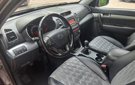KIA Sorento II рестайлинг, 2015 год, 1 935 000 рублей, 16 фотография