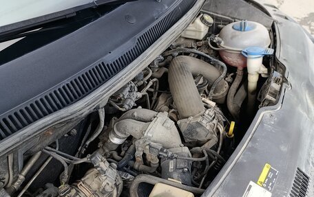 Volkswagen Multivan T6 рестайлинг, 2017 год, 4 100 000 рублей, 8 фотография