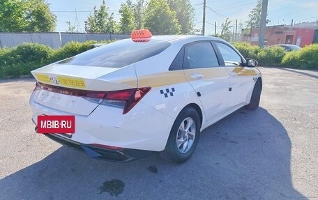 Hyundai Avante, 2021 год, 2 000 000 рублей, 11 фотография