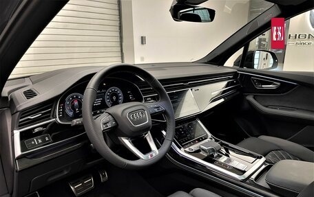 Audi Q7, 2025 год, 12 900 000 рублей, 9 фотография
