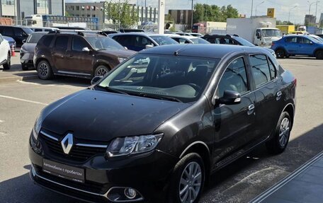Renault Logan II, 2015 год, 820 000 рублей, 3 фотография