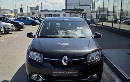 Renault Logan II, 2015 год, 820 000 рублей, 4 фотография
