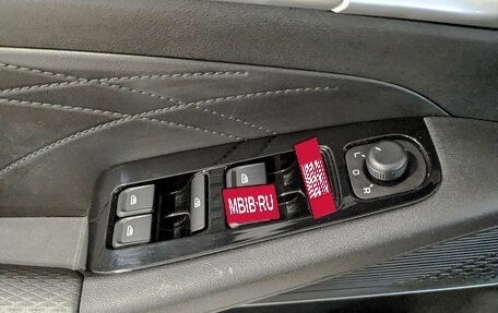 Geely Emgrand, 2023 год, 1 400 000 рублей, 24 фотография