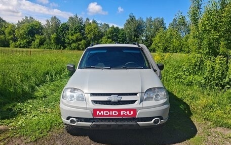 Chevrolet Niva I рестайлинг, 2016 год, 630 000 рублей, 2 фотография