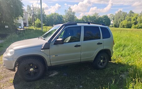 Chevrolet Niva I рестайлинг, 2016 год, 630 000 рублей, 4 фотография
