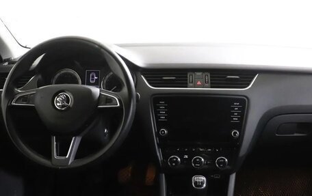 Skoda Octavia, 2018 год, 1 450 000 рублей, 4 фотография