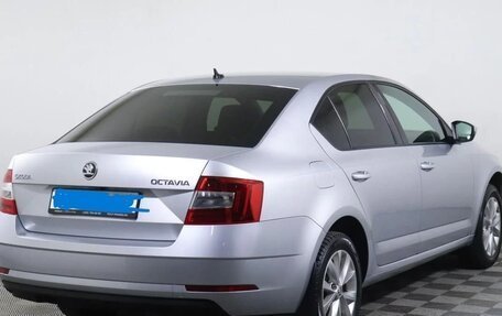 Skoda Octavia, 2018 год, 1 450 000 рублей, 14 фотография