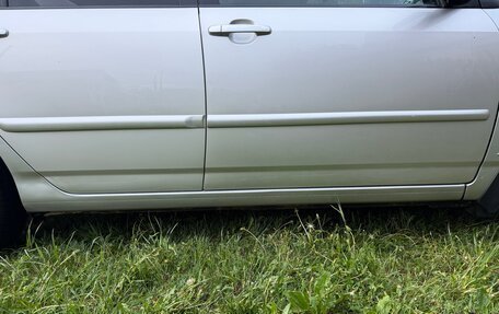 Toyota Corolla, 2005 год, 890 000 рублей, 5 фотография