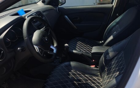 Renault Logan II, 2018 год, 480 000 рублей, 6 фотография