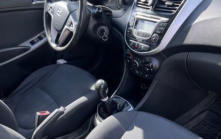 Hyundai Solaris II рестайлинг, 2011 год, 419 000 рублей, 12 фотография