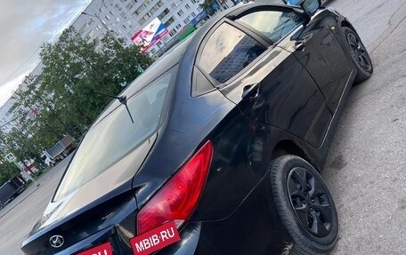 Hyundai Solaris II рестайлинг, 2011 год, 419 000 рублей, 4 фотография