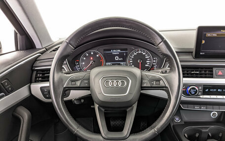 Audi A4, 2018 год, 2 800 000 рублей, 22 фотография