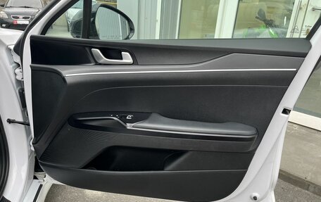 KIA K5, 2021 год, 2 827 000 рублей, 23 фотография