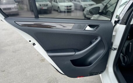 Volkswagen Jetta VI, 2015 год, 1 317 000 рублей, 18 фотография