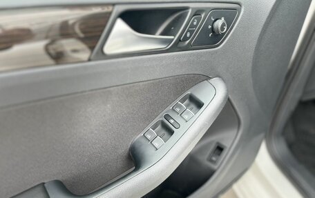Volkswagen Jetta VI, 2015 год, 1 317 000 рублей, 17 фотография