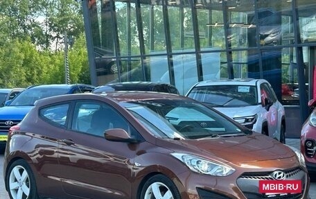 Hyundai i30 II рестайлинг, 2013 год, 910 000 рублей, 2 фотография