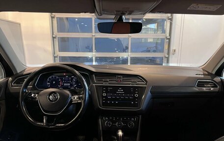 Volkswagen Tiguan II, 2017 год, 2 660 000 рублей, 9 фотография