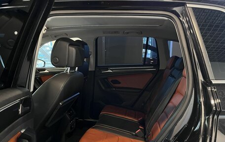 Volkswagen Tiguan II, 2017 год, 2 660 000 рублей, 25 фотография