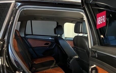 Volkswagen Tiguan II, 2017 год, 2 660 000 рублей, 26 фотография