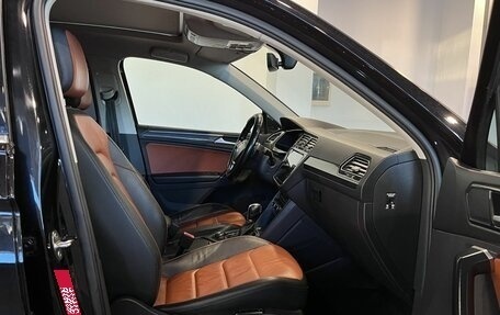 Volkswagen Tiguan II, 2017 год, 2 660 000 рублей, 29 фотография
