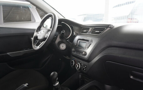 KIA Rio III рестайлинг, 2013 год, 843 000 рублей, 20 фотография