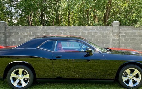 Dodge Challenger III рестайлинг 2, 2019 год, 3 500 000 рублей, 3 фотография