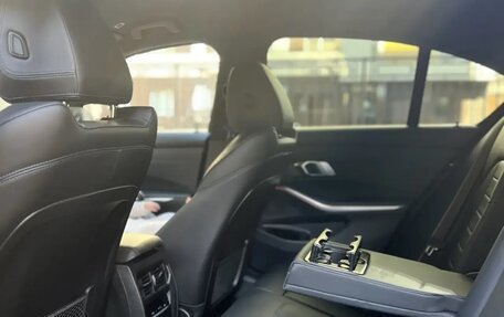 BMW 3 серия, 2021 год, 2 999 999 рублей, 8 фотография