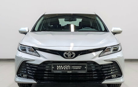 Toyota Camry, 2021 год, 3 750 000 рублей, 2 фотография
