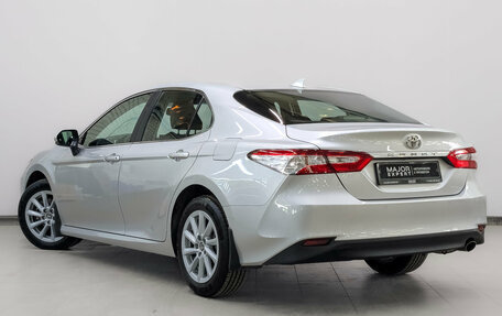 Toyota Camry, 2021 год, 3 750 000 рублей, 7 фотография