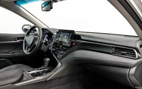 Toyota Camry, 2021 год, 3 750 000 рублей, 13 фотография