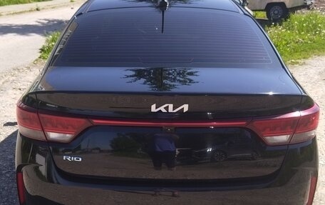 KIA Rio IV, 2021 год, 1 900 000 рублей, 3 фотография