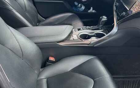 Toyota Camry, 2020 год, 2 680 000 рублей, 7 фотография