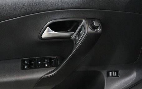 Volkswagen Polo VI (EU Market), 2020 год, 1 100 000 рублей, 19 фотография