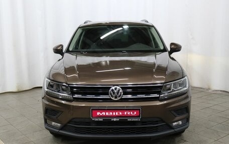 Volkswagen Tiguan II, 2019 год, 2 275 000 рублей, 2 фотография